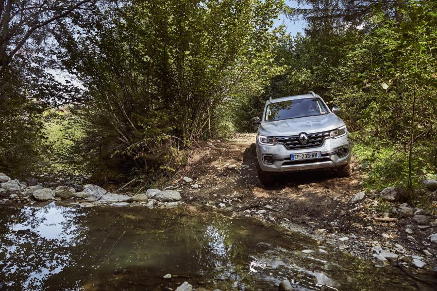  Renault Alaskan 2017 года  (WW) (фото 70 из 141)